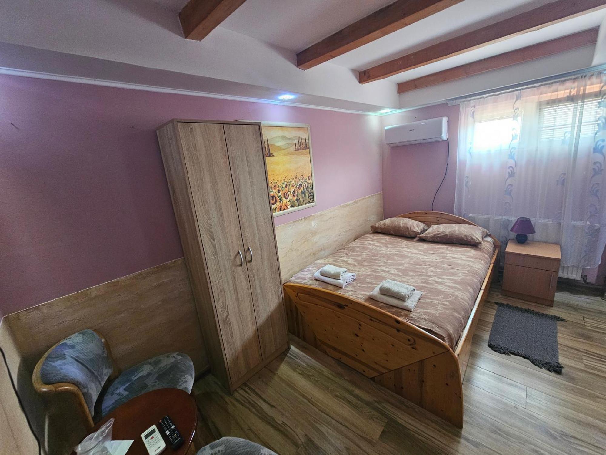 Rooms " Simke " Суботиця Екстер'єр фото